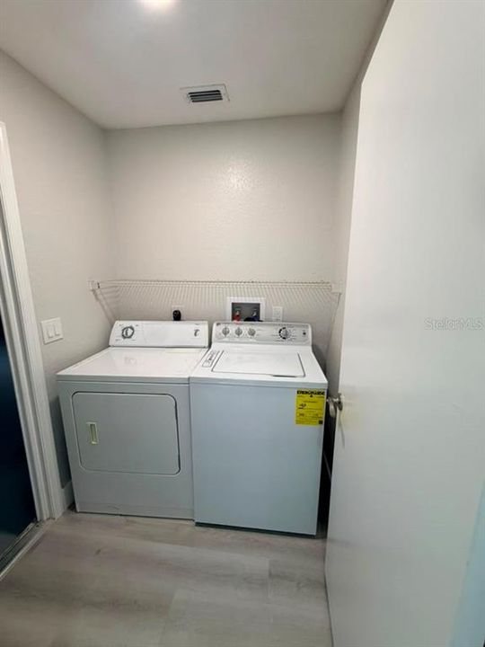 На продажу: $425,000 (3 спален, 2 ванн, 1495 Квадратных фут)