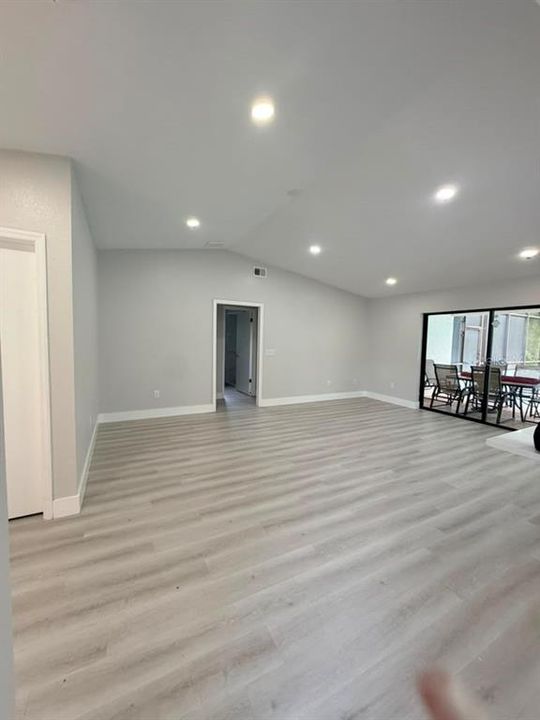 На продажу: $425,000 (3 спален, 2 ванн, 1495 Квадратных фут)