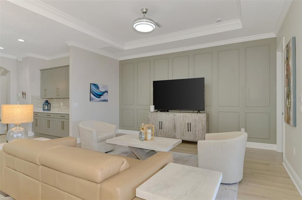 En Venta: $895,000 (4 camas, 3 baños, 2378 Pies cuadrados)