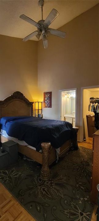 For Sale: $369,900 (2 beds, 2 baths, 1294 Square Feet)