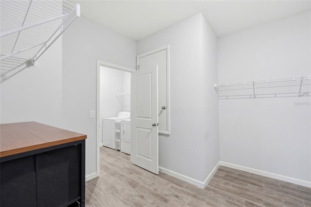 For Sale: $355,000 (4 beds, 2 baths, 1959 Square Feet)
