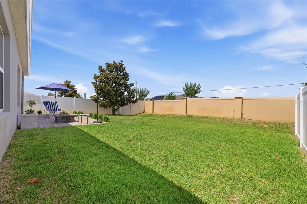 For Sale: $355,000 (4 beds, 2 baths, 1959 Square Feet)