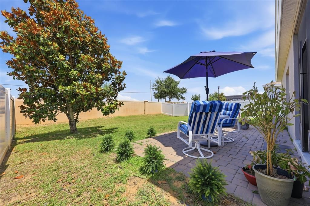 For Sale: $355,000 (4 beds, 2 baths, 1959 Square Feet)