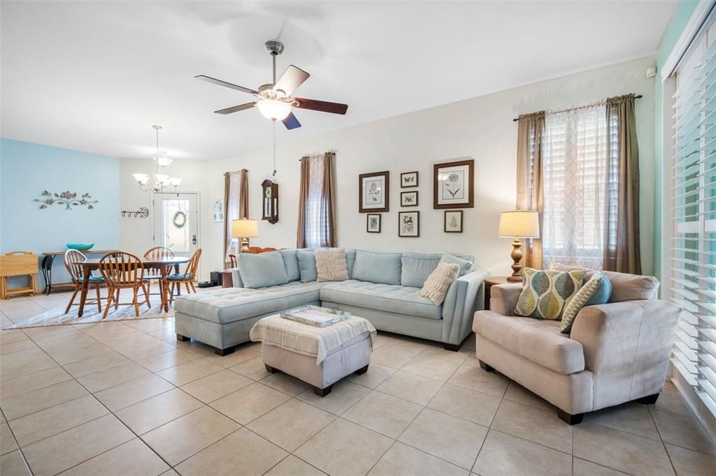 For Sale: $284,900 (3 beds, 2 baths, 1521 Square Feet)