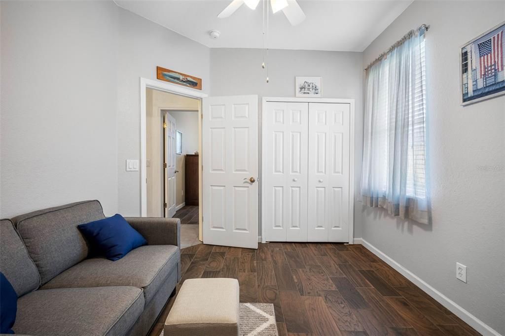 For Sale: $284,900 (3 beds, 2 baths, 1521 Square Feet)