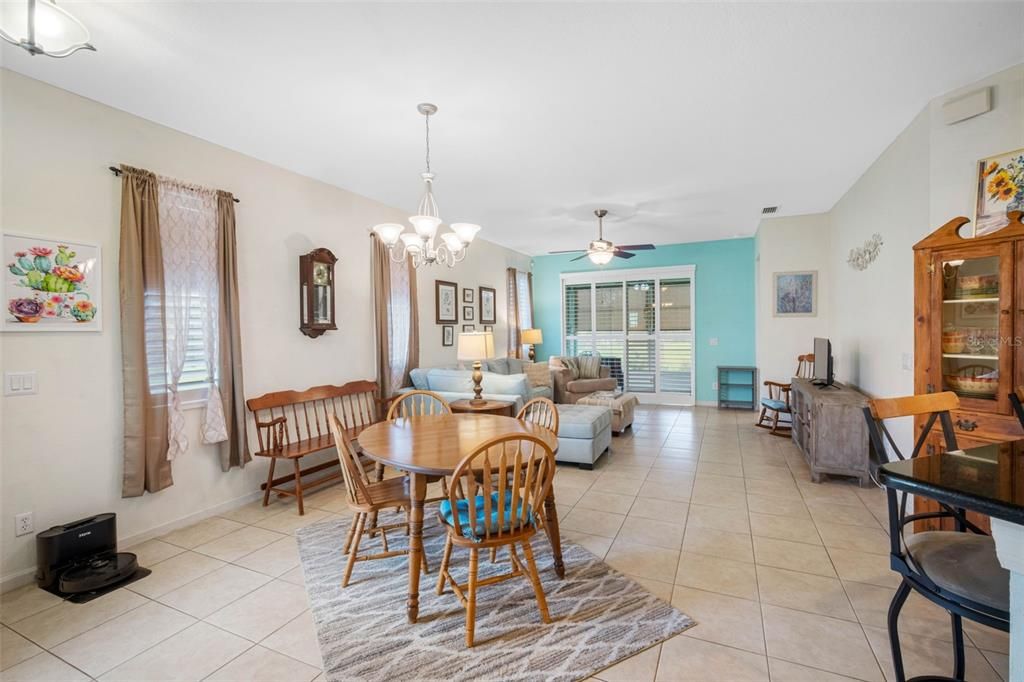 For Sale: $284,900 (3 beds, 2 baths, 1521 Square Feet)