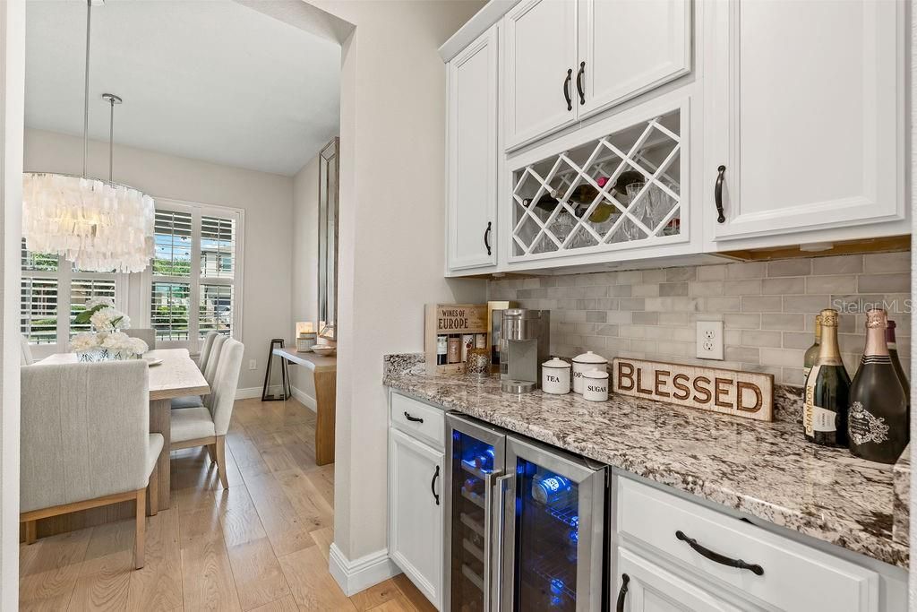 For Sale: $1,099,000 (6 beds, 5 baths, 3942 Square Feet)