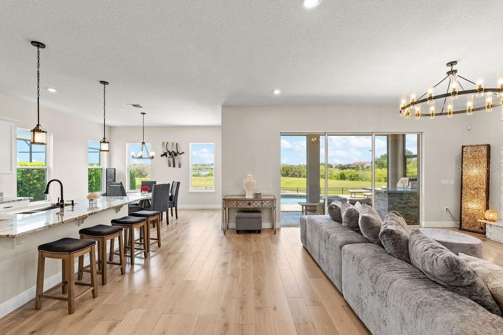For Sale: $1,099,000 (6 beds, 5 baths, 3942 Square Feet)