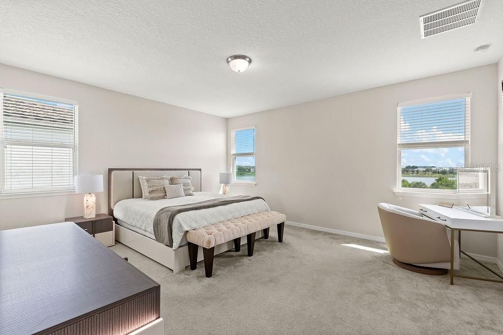 For Sale: $1,099,000 (6 beds, 5 baths, 3942 Square Feet)