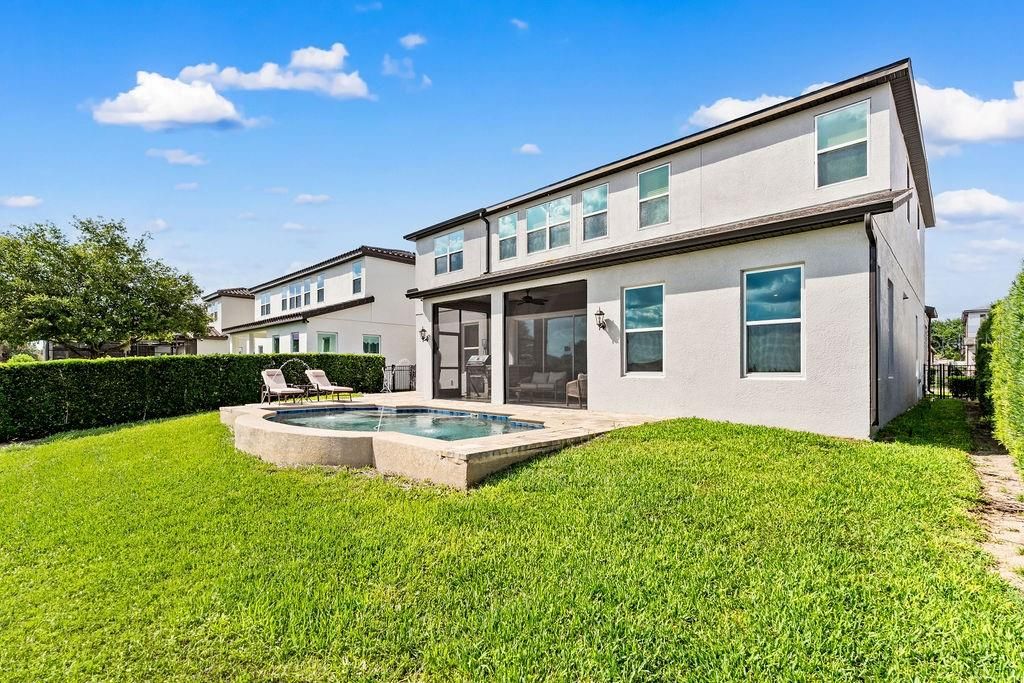 For Sale: $1,099,000 (6 beds, 5 baths, 3942 Square Feet)