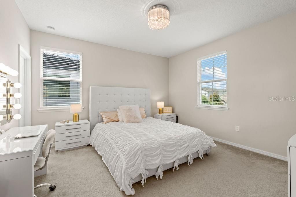 For Sale: $1,099,000 (6 beds, 5 baths, 3942 Square Feet)