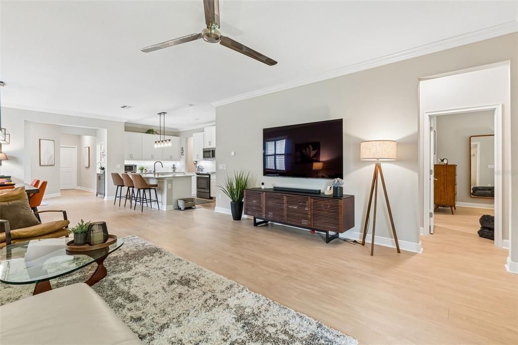 For Sale: $389,500 (2 beds, 2 baths, 2242 Square Feet)