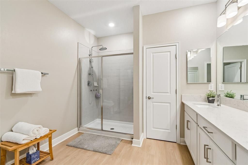For Sale: $389,500 (2 beds, 2 baths, 2242 Square Feet)