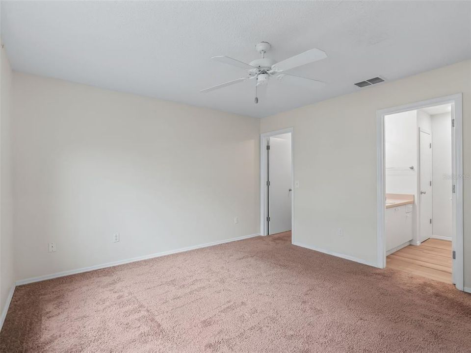 For Rent: $2,000 (3 beds, 2 baths, 1205 Square Feet)