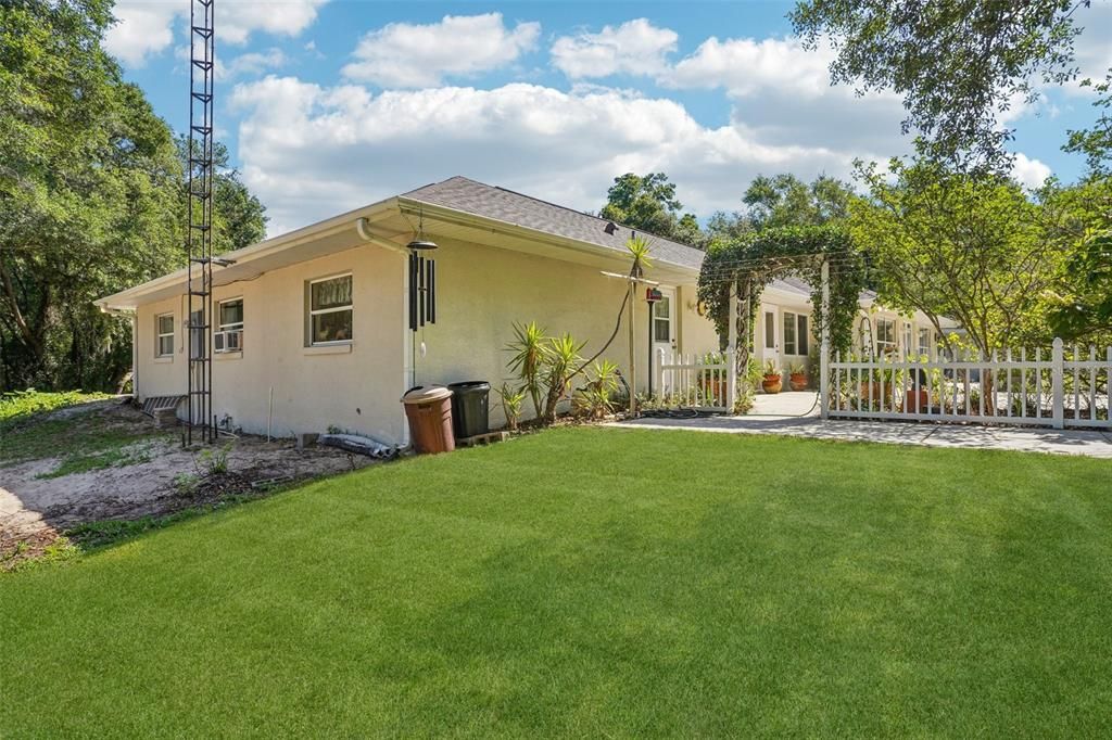 На продажу: $758,999 (2 спален, 2 ванн, 3188 Квадратных фут)