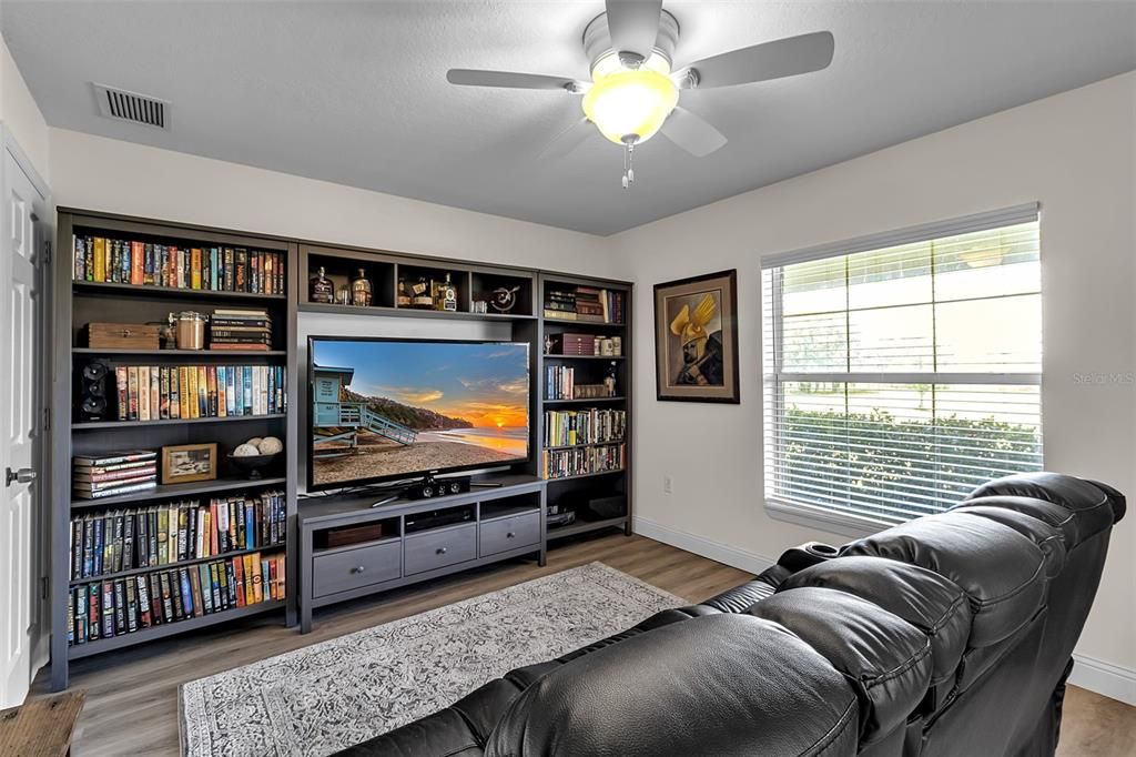 For Sale: $820,000 (3 beds, 2 baths, 2390 Square Feet)