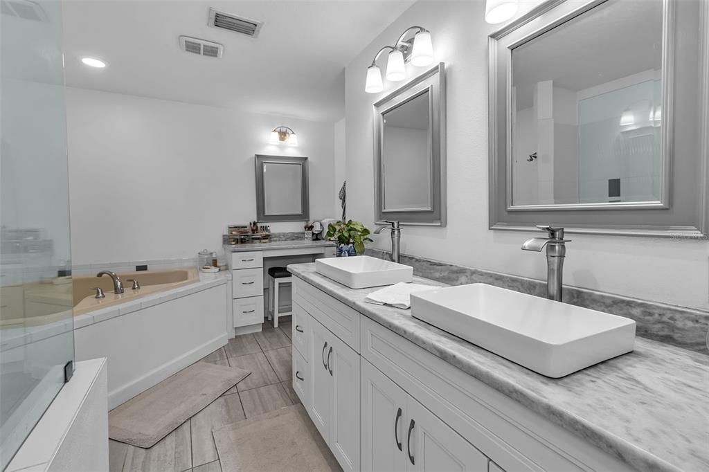 For Sale: $820,000 (3 beds, 2 baths, 2390 Square Feet)