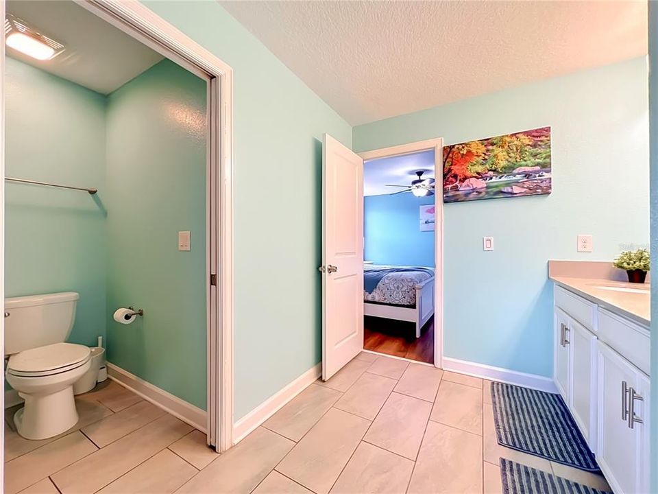 На продажу: $750,000 (8 спален, 5 ванн, 3909 Квадратных фут)