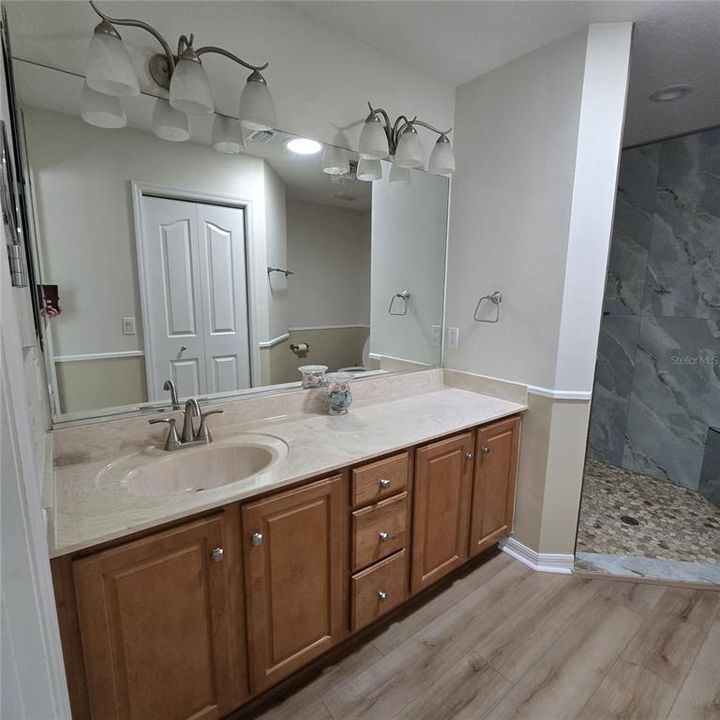 En Venta: $379,500 (3 camas, 2 baños, 1723 Pies cuadrados)