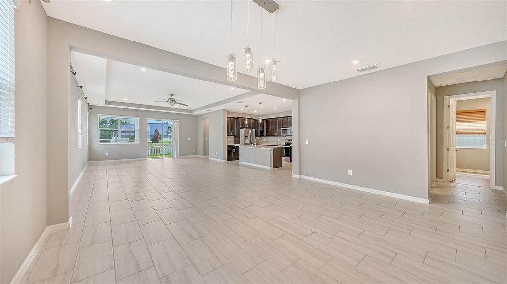 En Venta: $499,000 (4 camas, 3 baños, 2340 Pies cuadrados)