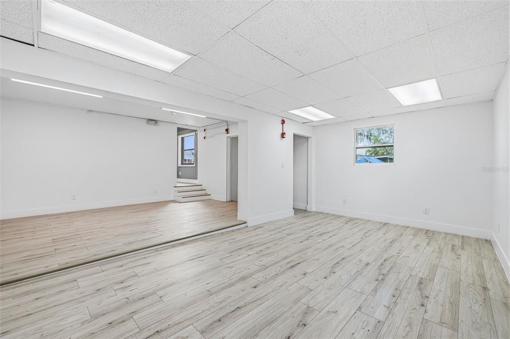 For Sale: $419,900 (0 beds, 0 baths, 1435 Square Feet)