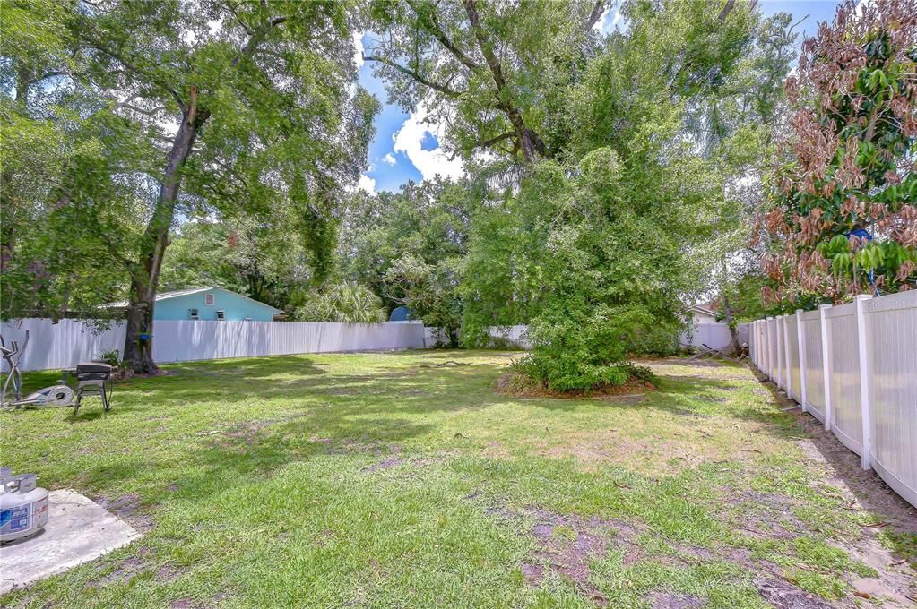 На продажу: $425,000 (4 спален, 3 ванн, 1684 Квадратных фут)