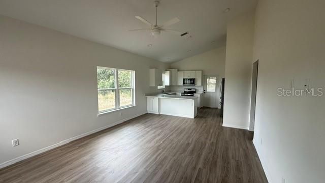 For Rent: $1,650 (2 beds, 2 baths, 1120 Square Feet)