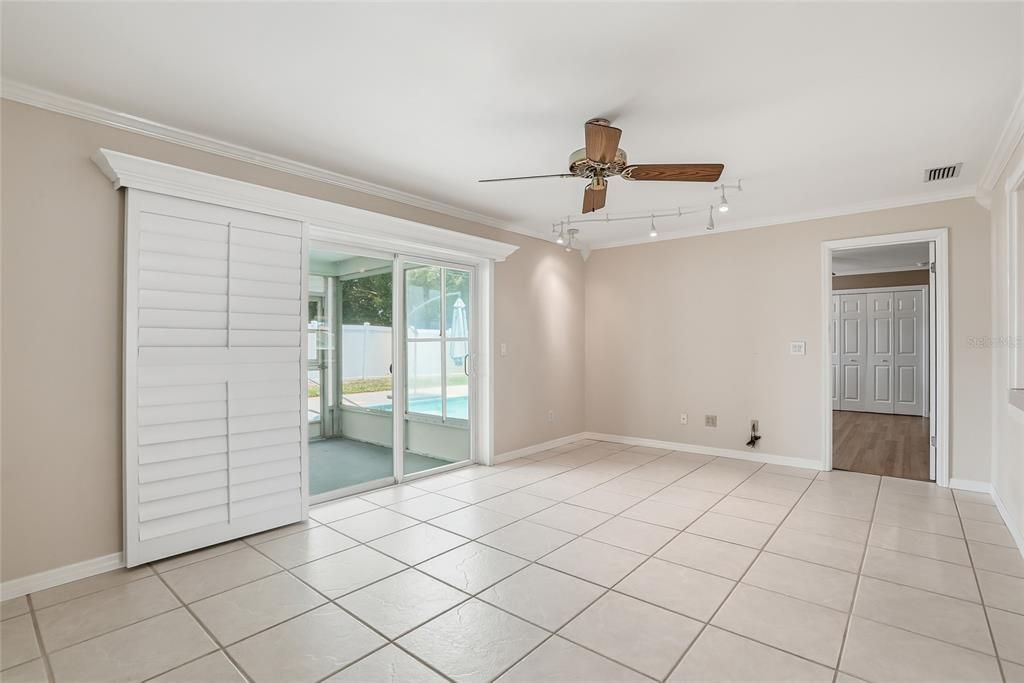 For Sale: $540,000 (3 beds, 2 baths, 1424 Square Feet)