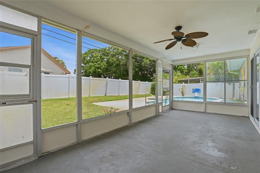 For Sale: $540,000 (3 beds, 2 baths, 1424 Square Feet)