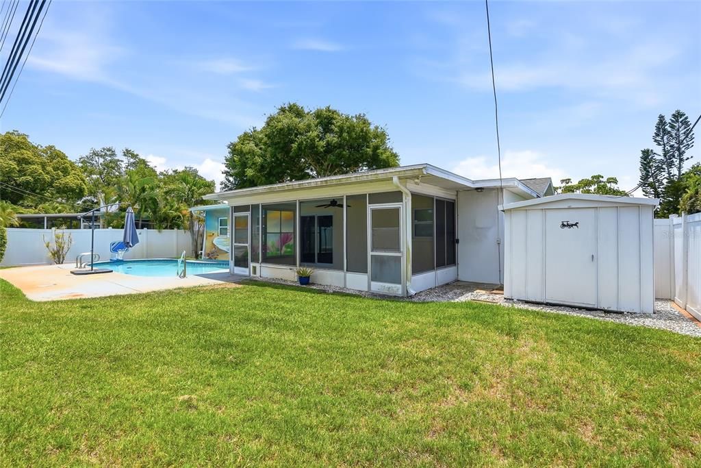 For Sale: $540,000 (3 beds, 2 baths, 1424 Square Feet)