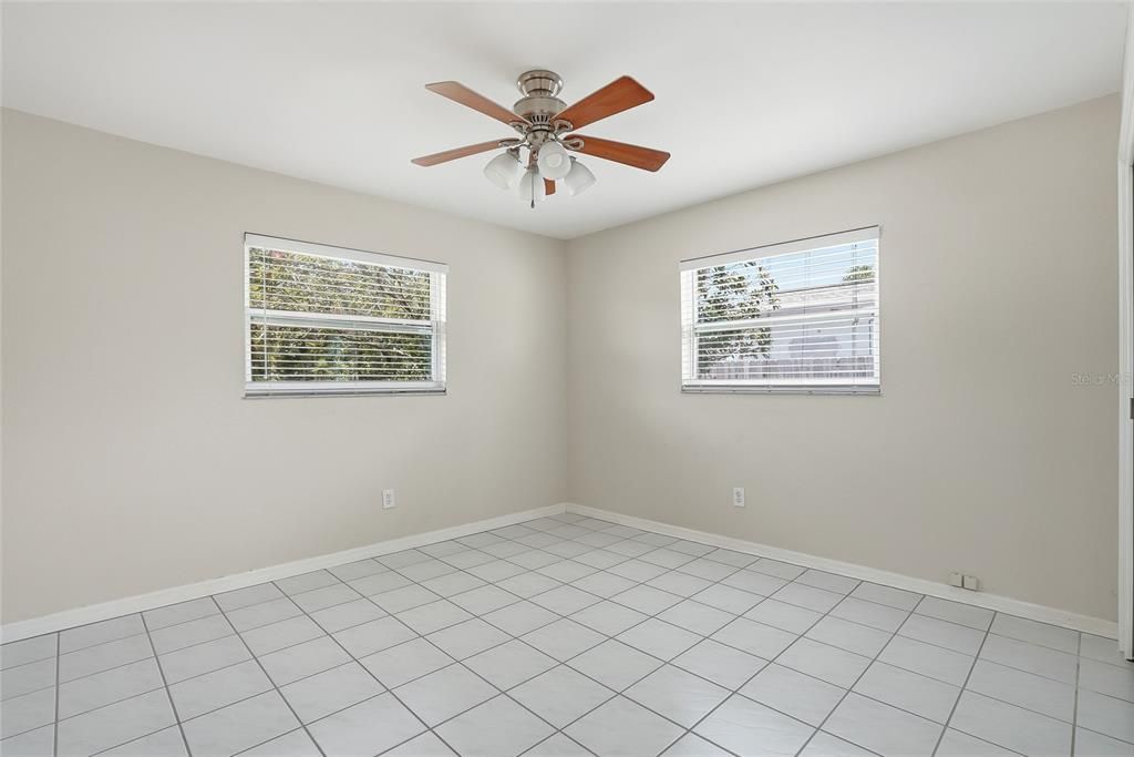 For Sale: $540,000 (3 beds, 2 baths, 1424 Square Feet)