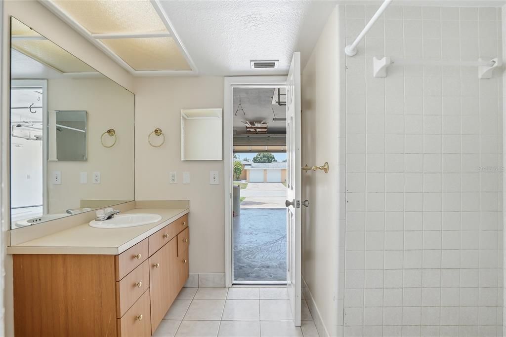 For Sale: $540,000 (3 beds, 2 baths, 1424 Square Feet)