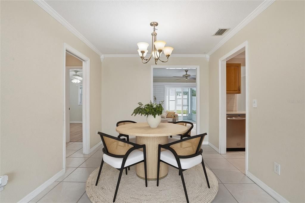 For Sale: $540,000 (3 beds, 2 baths, 1424 Square Feet)