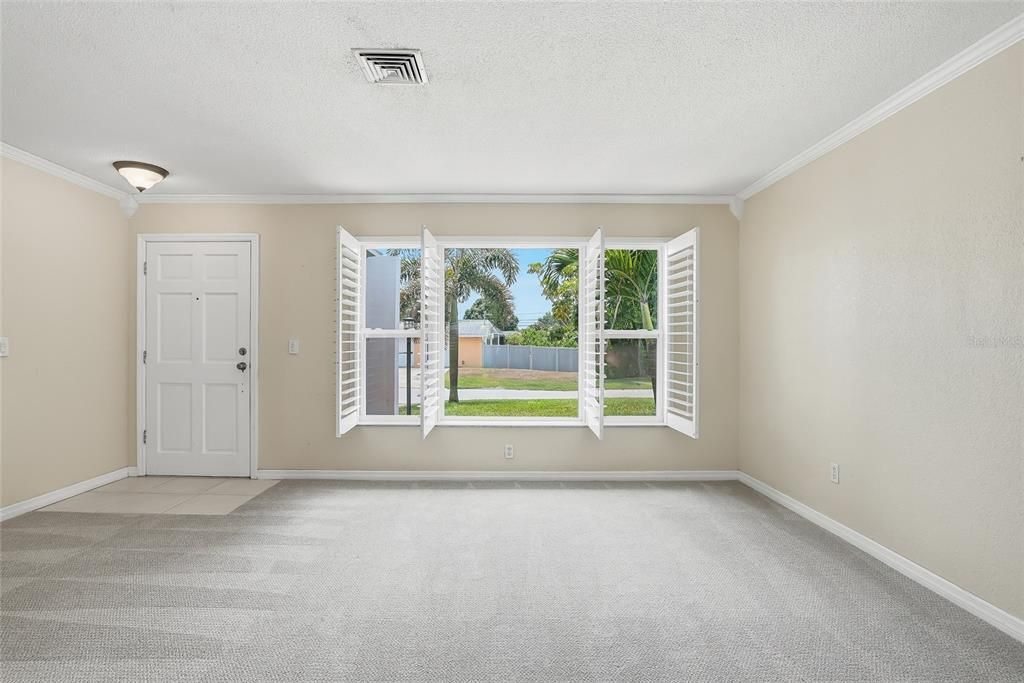 For Sale: $540,000 (3 beds, 2 baths, 1424 Square Feet)