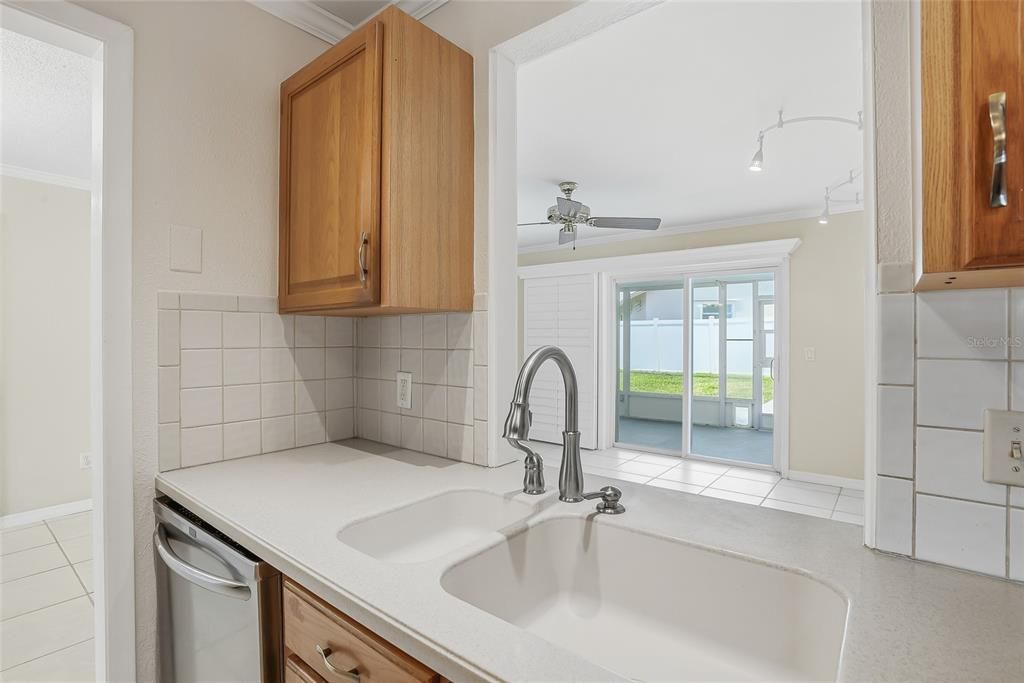 For Sale: $540,000 (3 beds, 2 baths, 1424 Square Feet)