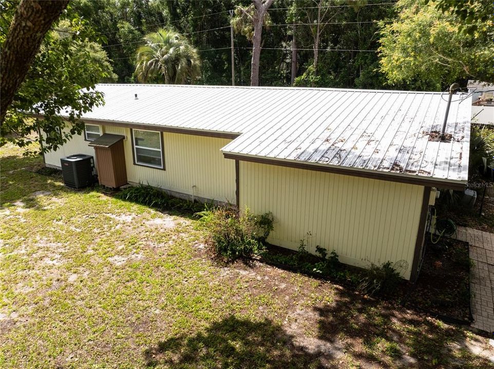 For Sale: $279,900 (2 beds, 2 baths, 794 Square Feet)
