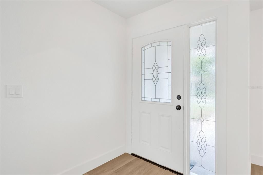 En Venta: $559,000 (5 camas, 2 baños, 2021 Pies cuadrados)