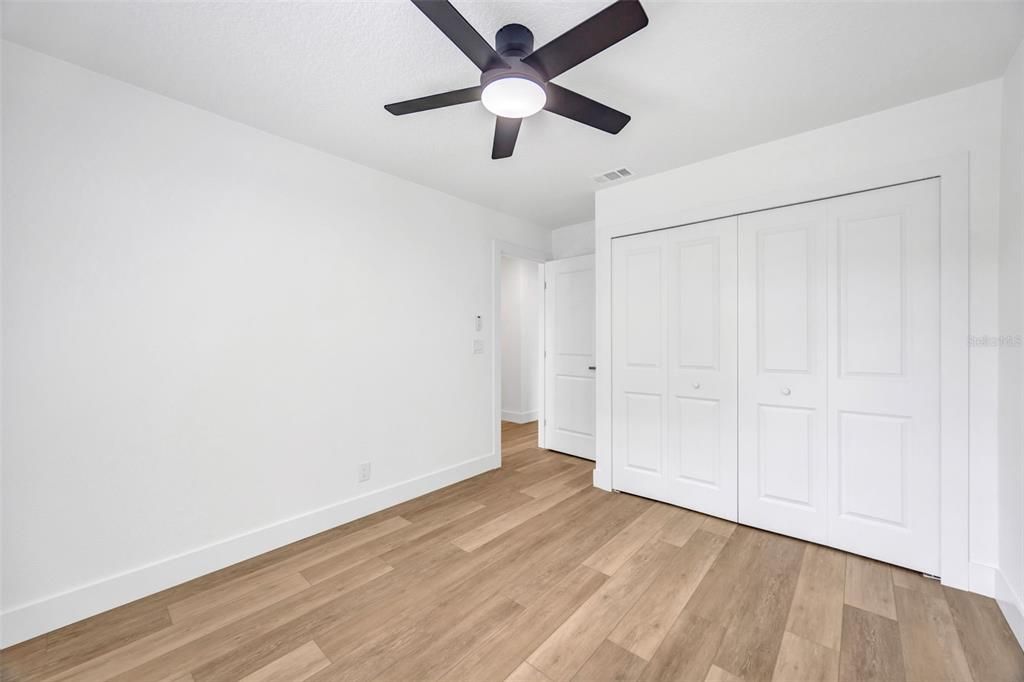 En Venta: $559,000 (5 camas, 2 baños, 2021 Pies cuadrados)
