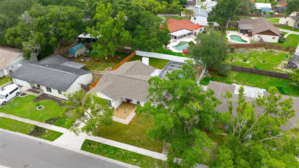 En Venta: $559,000 (5 camas, 2 baños, 2021 Pies cuadrados)