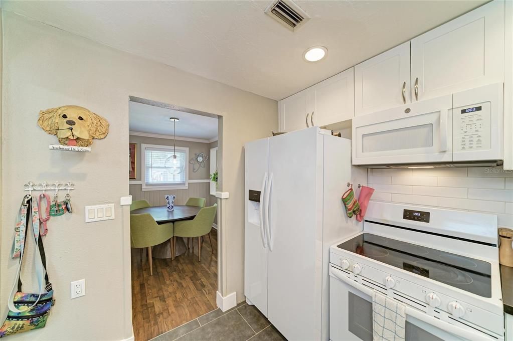En Venta: $290,000 (2 camas, 2 baños, 916 Pies cuadrados)