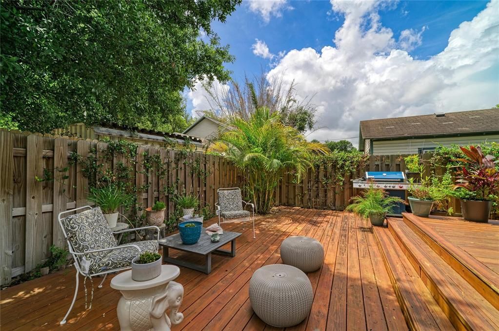 En Venta: $290,000 (2 camas, 2 baños, 916 Pies cuadrados)
