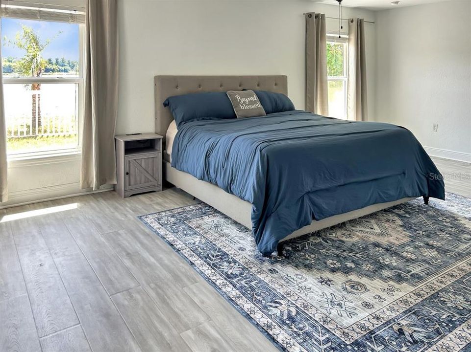 En Renta: $2,425 (3 camas, 2 baños, 1948 Pies cuadrados)