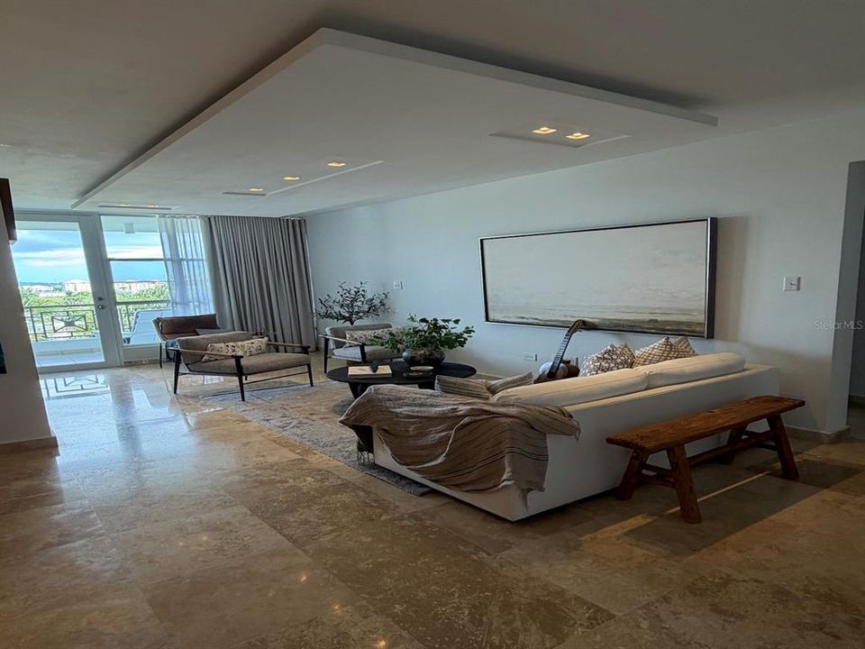 For Sale: $549,000 (3 beds, 2 baths, 1670 Square Feet)
