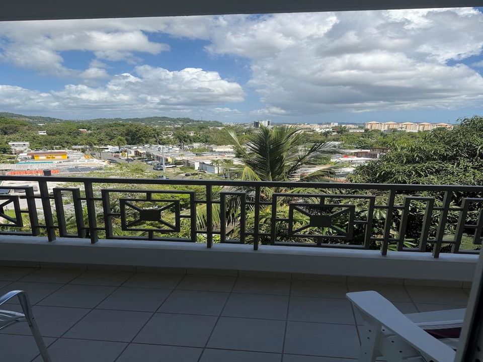 For Sale: $549,000 (3 beds, 2 baths, 1670 Square Feet)