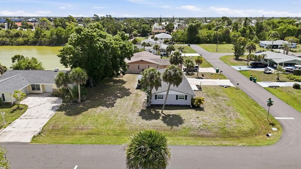 For Sale: $264,900 (3 beds, 2 baths, 1402 Square Feet)