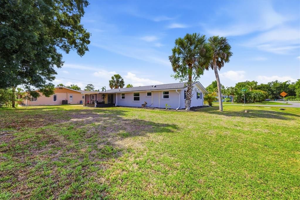 For Sale: $264,900 (3 beds, 2 baths, 1402 Square Feet)