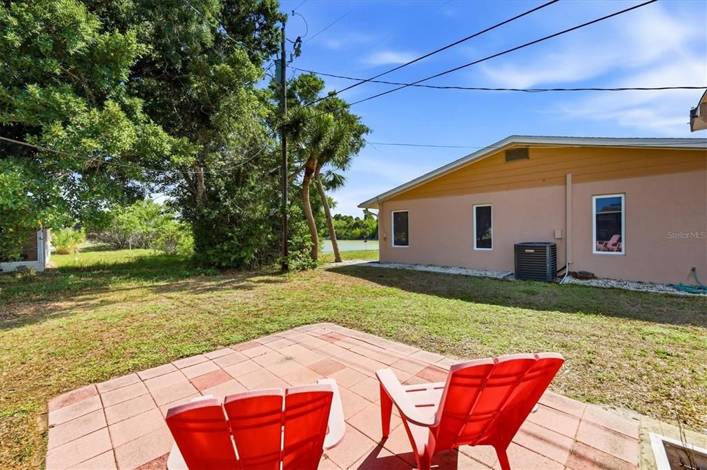 For Sale: $264,900 (3 beds, 2 baths, 1402 Square Feet)