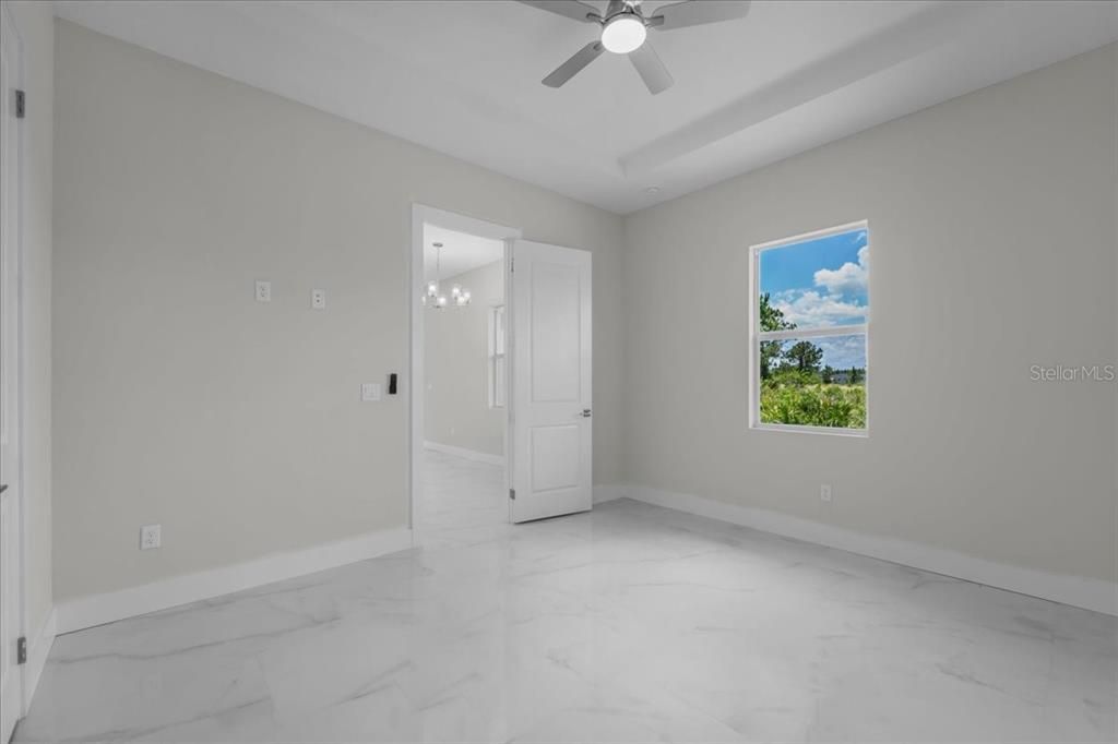 En Venta: $310,000 (4 camas, 2 baños, 1502 Pies cuadrados)