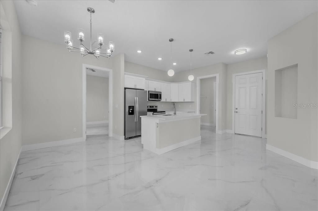 En Venta: $310,000 (4 camas, 2 baños, 1502 Pies cuadrados)