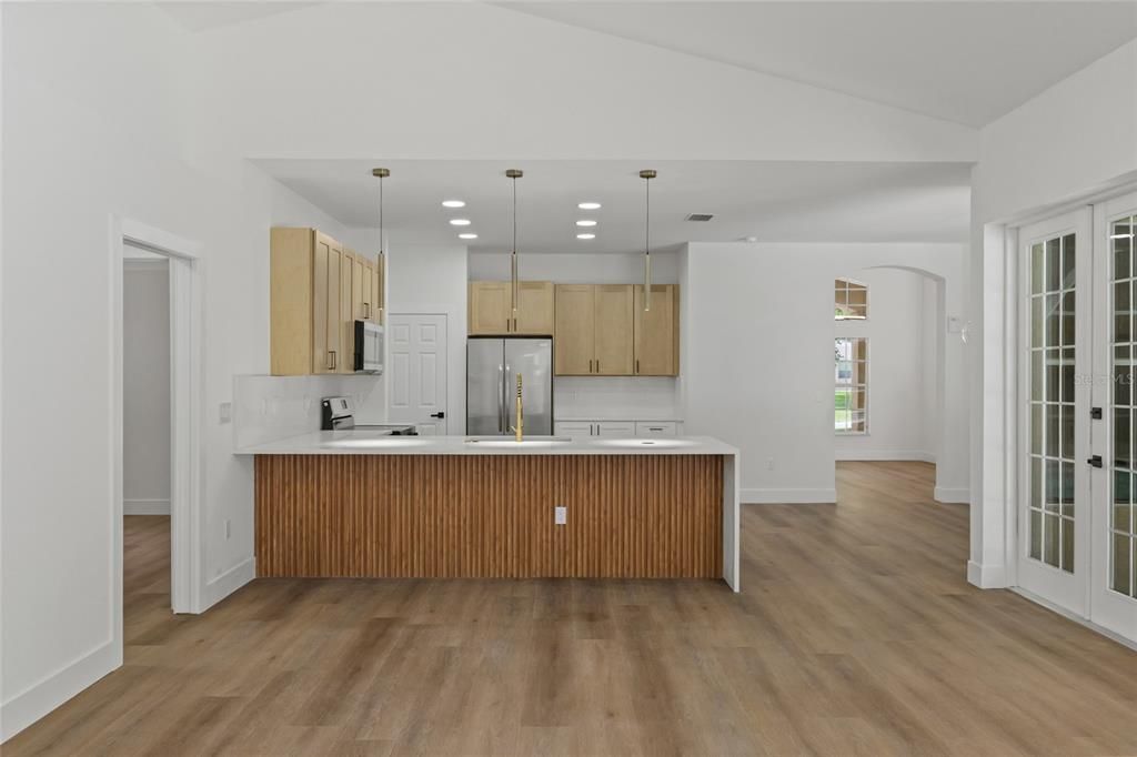 For Sale: $599,000 (4 beds, 3 baths, 2512 Square Feet)